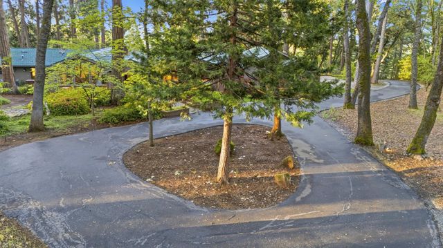 10770 Cement Hill Rd, Nevada City, CA 95959
