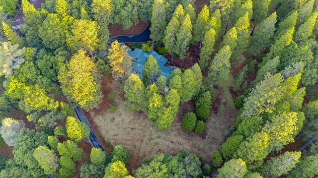 10770 Cement Hill Rd, Nevada City, CA 95959