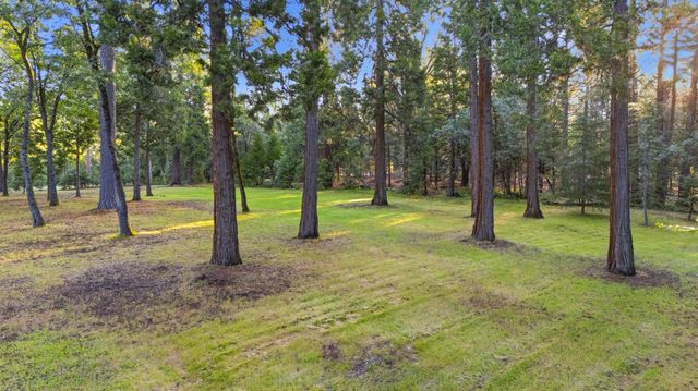 10770 Cement Hill Rd, Nevada City, CA 95959