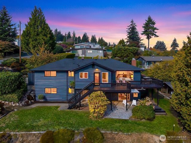 21304 5th Avenue S, Des Moines, WA 98198
