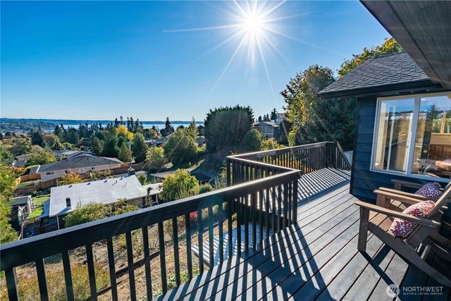 21304 5th Avenue S, Des Moines, WA 98198