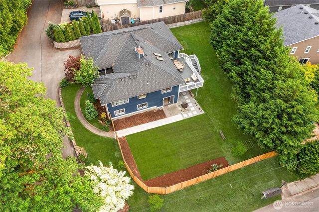 8227 NE 166th Street, Kenmore, WA 98028