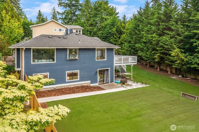 8227 NE 166th Street, Kenmore, WA 98028
