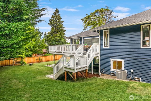 8227 NE 166th Street, Kenmore, WA 98028