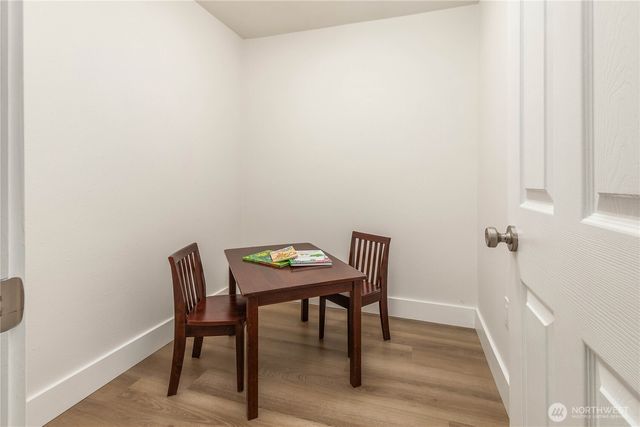 8227 NE 166th Street, Kenmore, WA 98028