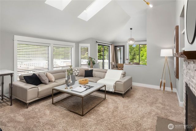 8227 NE 166th Street, Kenmore, WA 98028