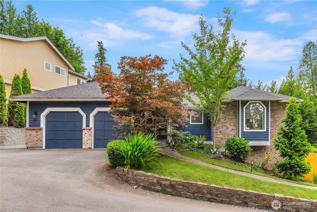 8227 NE 166th Street, Kenmore, WA 98028