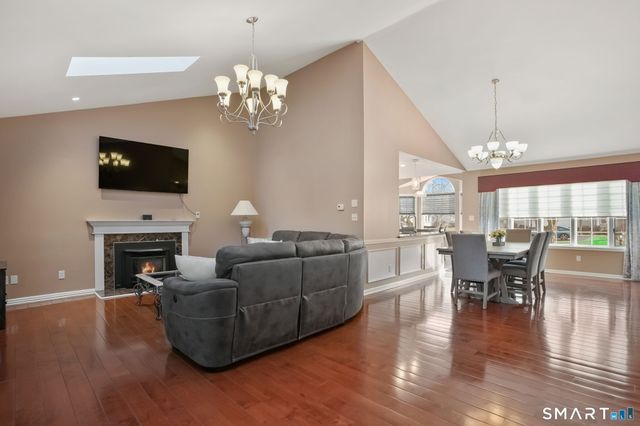 447 Fisher Court 447, Shelton, CT 06484