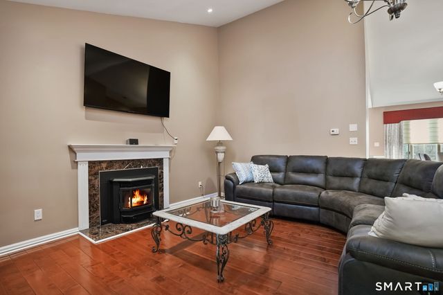 447 Fisher Court 447, Shelton, CT 06484