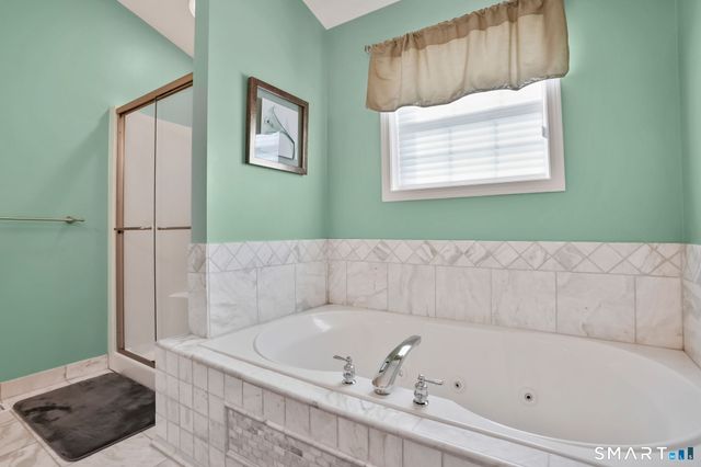 447 Fisher Court 447, Shelton, CT 06484