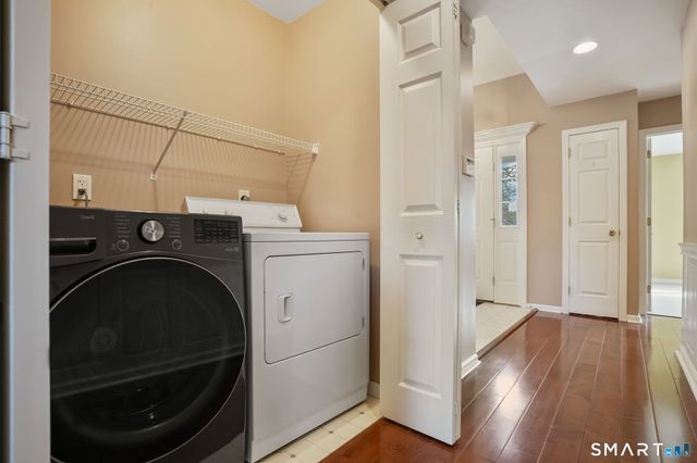 447 Fisher Court 447, Shelton, CT 06484