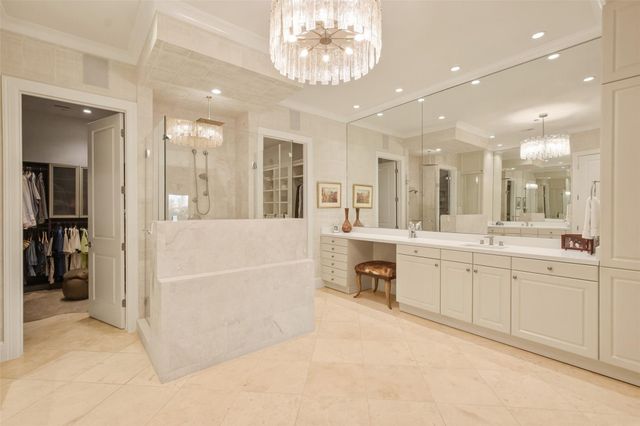 2221 Welch Street 401, Houston, TX 77019