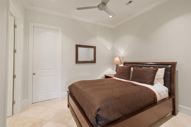 2221 Welch Street 401, Houston, TX 77019