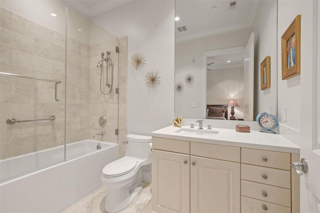 2221 Welch Street 401, Houston, TX 77019