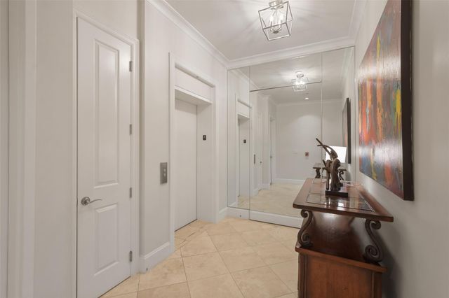 2221 Welch Street 401, Houston, TX 77019