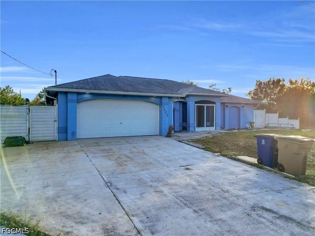 2402 E 14th ST, Lehigh Acres, FL 33972