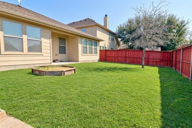 466 Hayes Street, Lavon, TX 75166