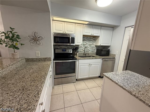 14900 Summerlin Woods DR 13, Fort Myers, FL 33919