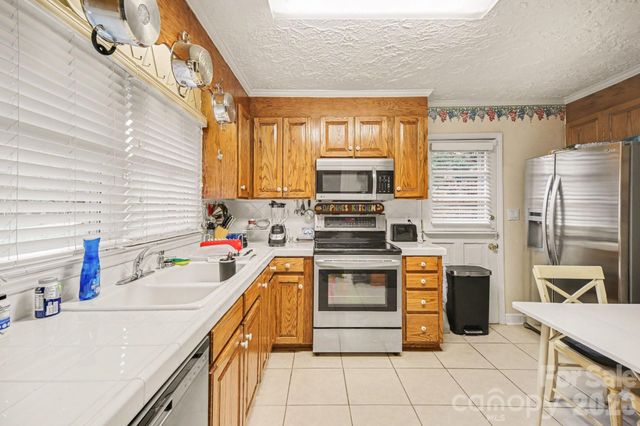 2501 Club Drive, Gastonia, NC 28054