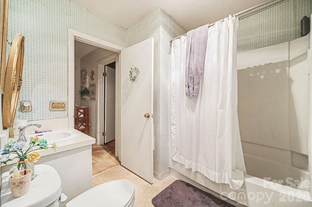 2501 Club Drive, Gastonia, NC 28054