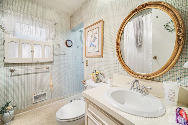 2501 Club Drive, Gastonia, NC 28054