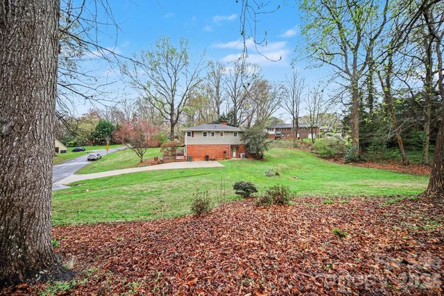 2501 Club Drive, Gastonia, NC 28054