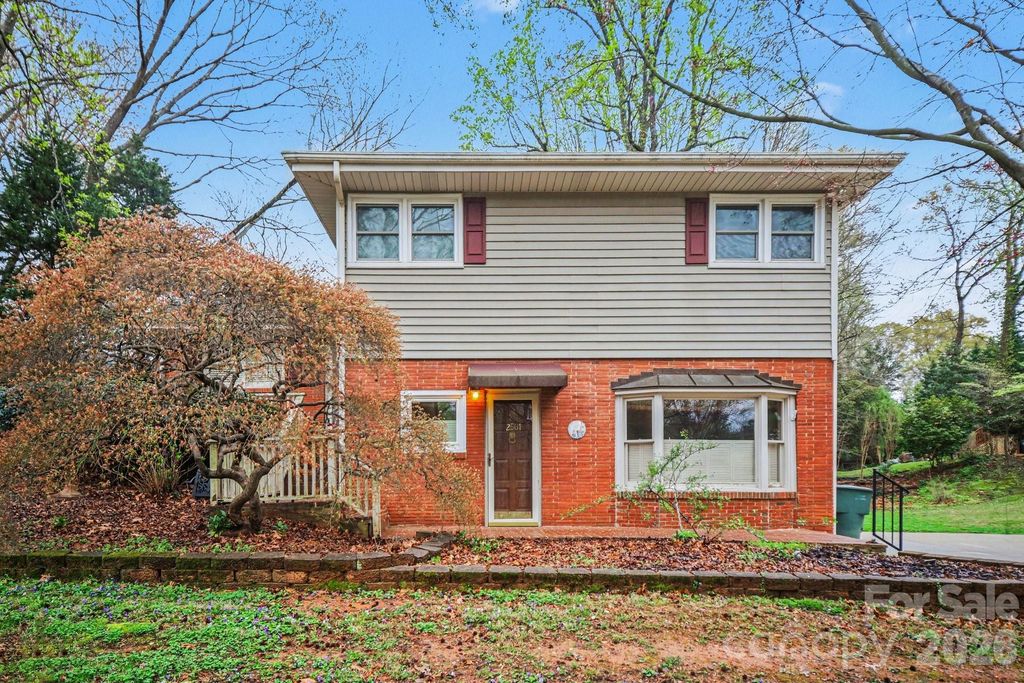 2501 Club Drive, Gastonia, NC 28054