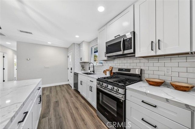 7693 Woodbine, San Diego, CA 92114