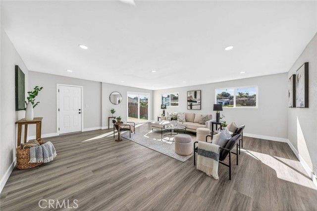 7693 Woodbine, San Diego, CA 92114