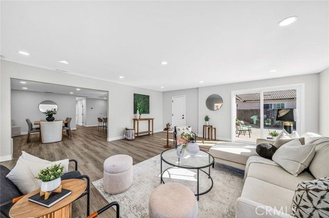 7693 Woodbine, San Diego, CA 92114