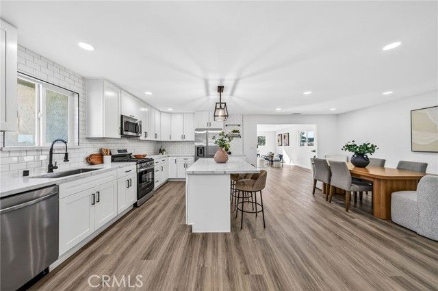 7693 Woodbine, San Diego, CA 92114