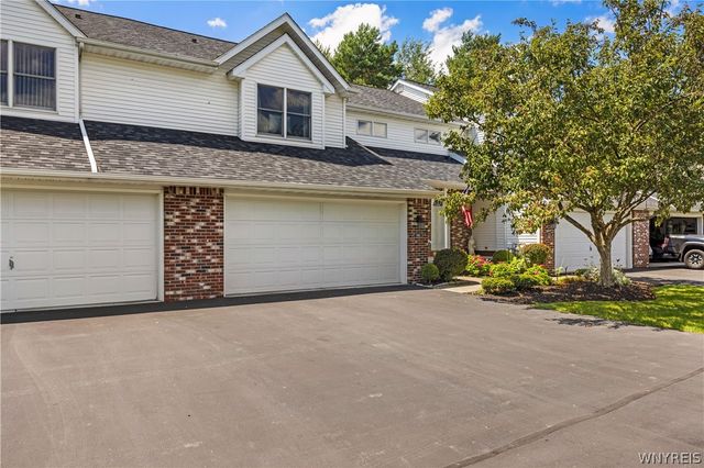 5411 Village Station Circle, Clarence, NY 14221