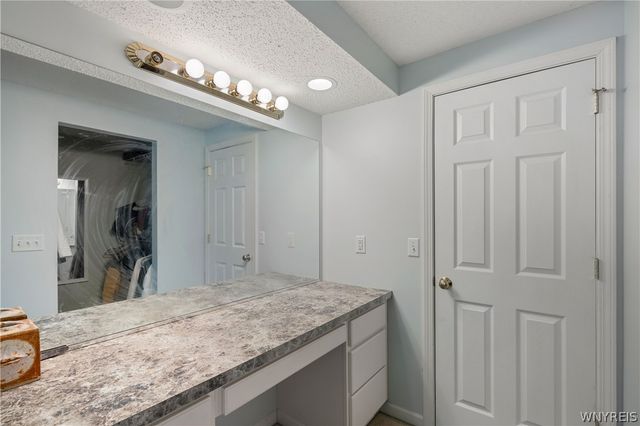5411 Village Station Circle, Clarence, NY 14221