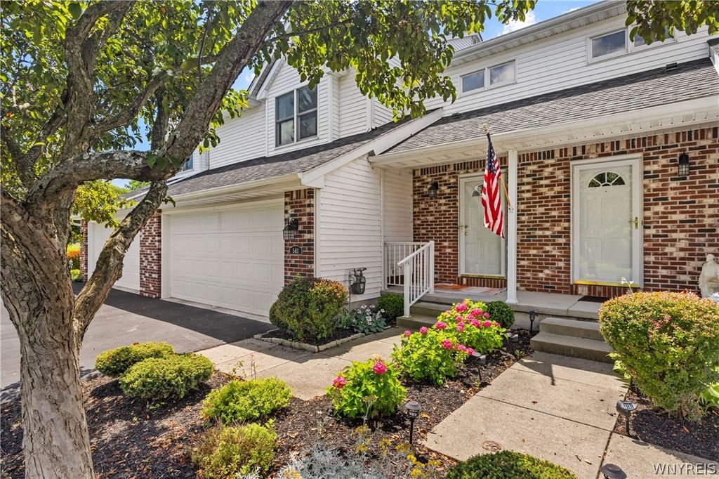 5411 Village Station Circle, Clarence, NY 14221