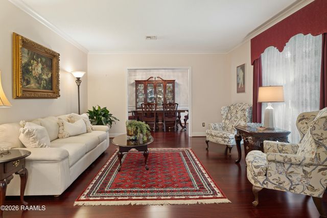 303 Ducharme Lane, Lafayette, LA 70503