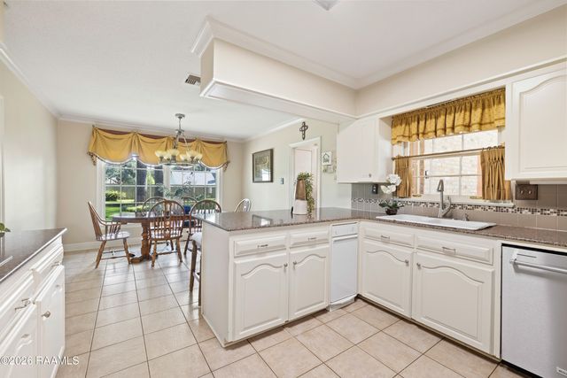 303 Ducharme Lane, Lafayette, LA 70503