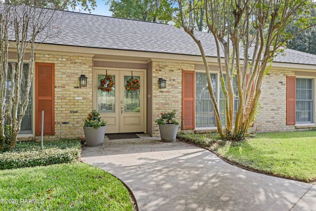 303 Ducharme Lane, Lafayette, LA 70503