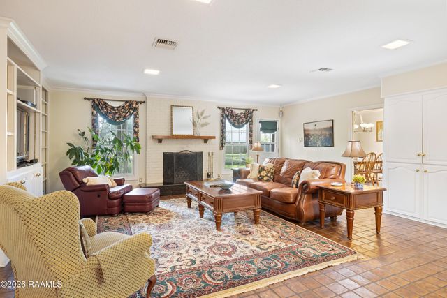 303 Ducharme Lane, Lafayette, LA 70503