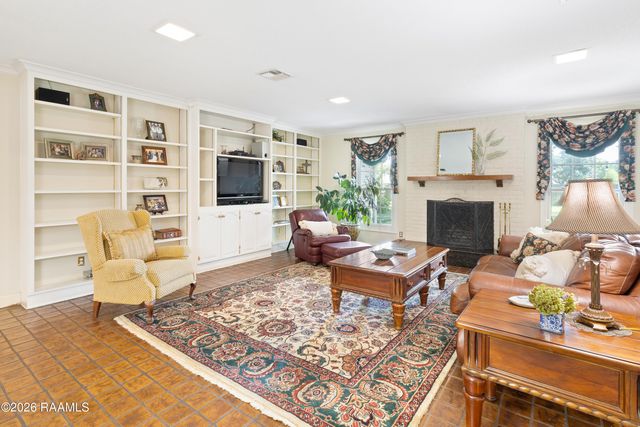 303 Ducharme Lane, Lafayette, LA 70503