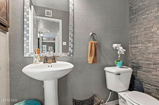 958 Bellissimo Court, El Paso, TX 79932