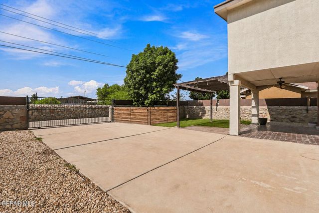 958 Bellissimo Court, El Paso, TX 79932