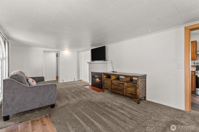 10002 Oak Lane SW, Lakewood, WA 98499