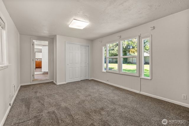 10002 Oak Lane SW, Lakewood, WA 98499