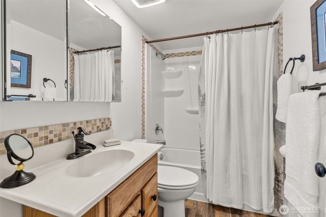 10002 Oak Lane SW, Lakewood, WA 98499