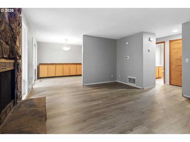 20474 Sw ROSA Dr, Beaverton, OR 97078