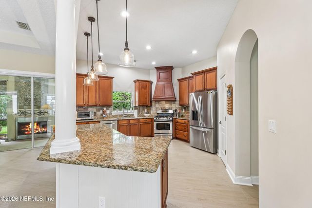 2708 SHADE TREE Drive, Fleming Island, FL 32003