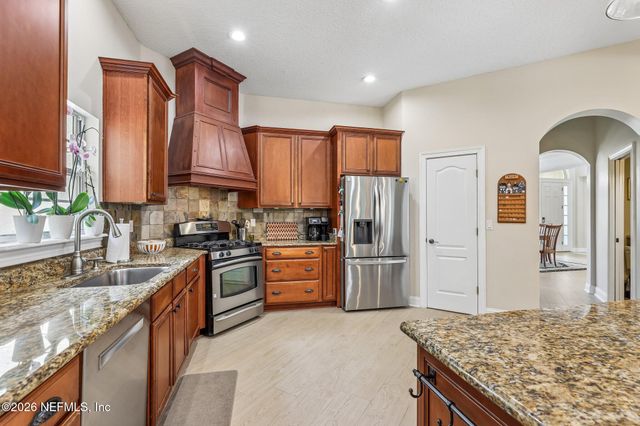 2708 SHADE TREE Drive, Fleming Island, FL 32003