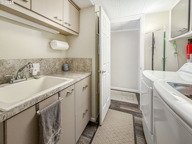 5717 Tumbleweed Cir, Salem, OR 97305