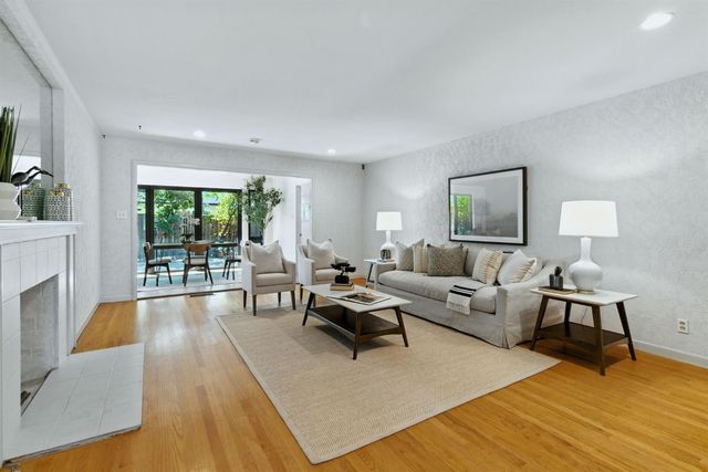 1030 Elmwood Ave, Stockton, CA 95204