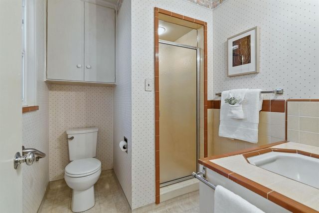 1030 Elmwood Ave, Stockton, CA 95204